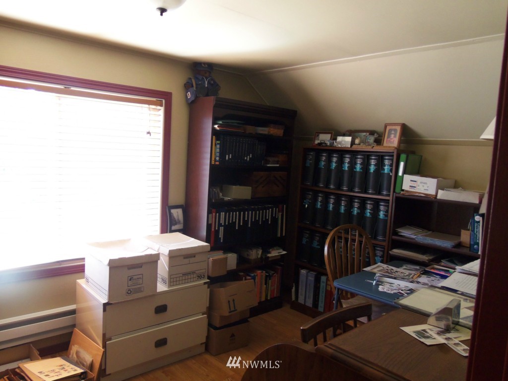 302 Hill Road Aberdeen, WA 98520 - Photo 8 of 15 Gallery Image 8