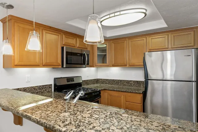 $2,895 | 2744 B Street, Unit 206, San Diego, CA 92102