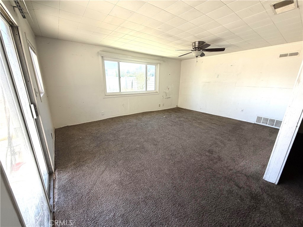 8868 Randolph Street Riverside, CA 92503 - Photo 2 of 21 Original photo of living room