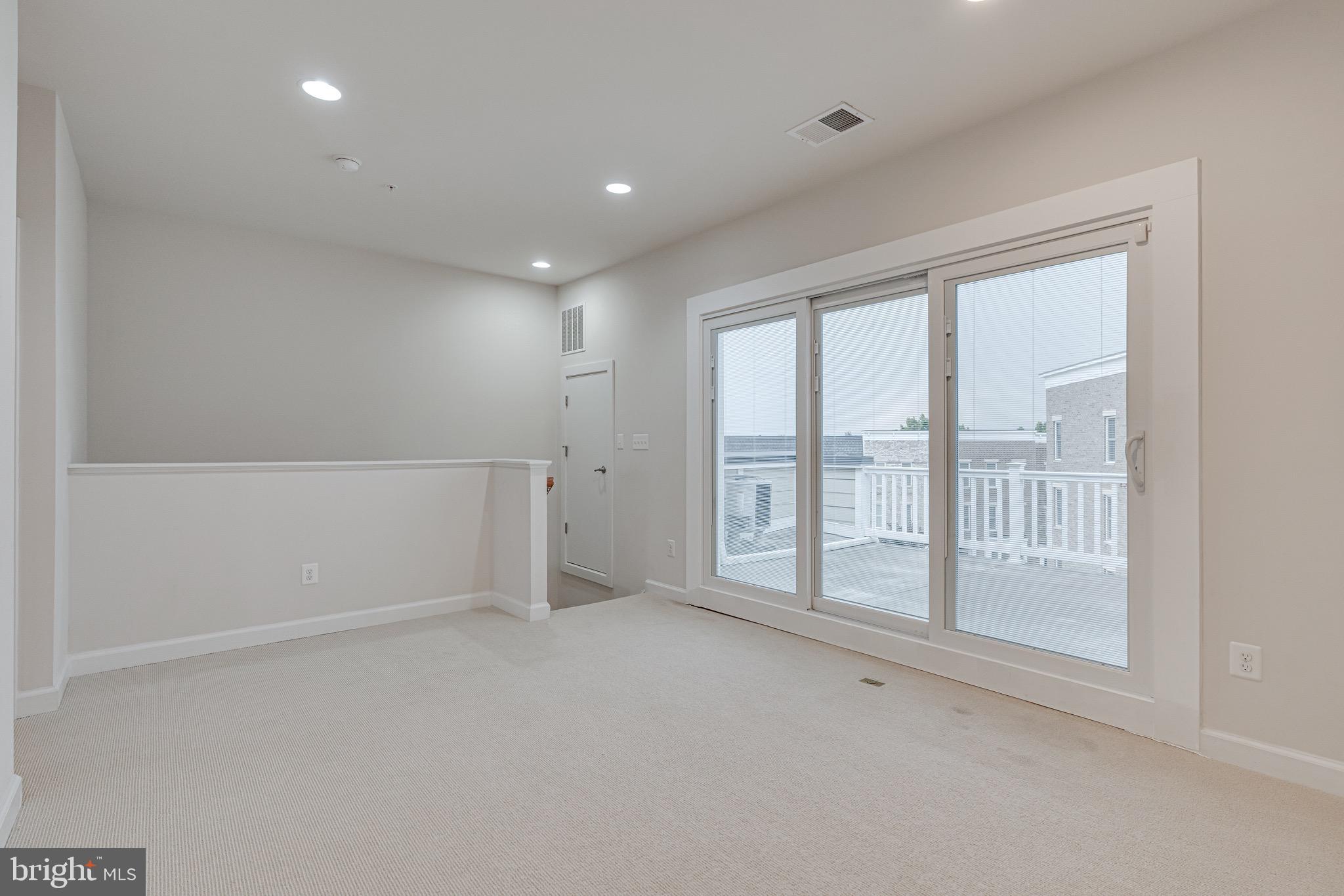 11357 Ridgeline Road Fairfax, VA 22030 - Photo 39 of 57