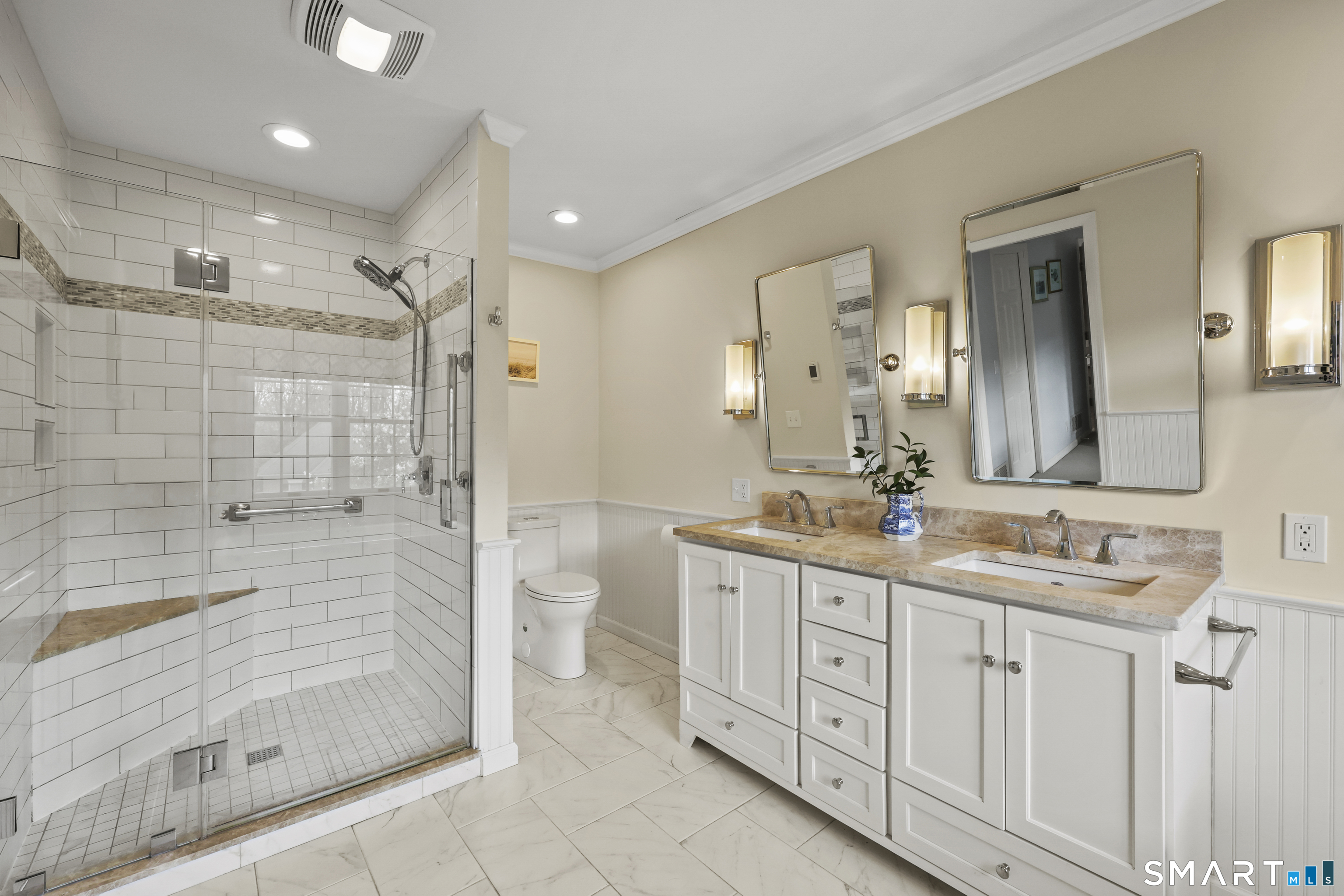 152 Hollyberry Road Bristol, CT 06010 - Photo 15 of 33