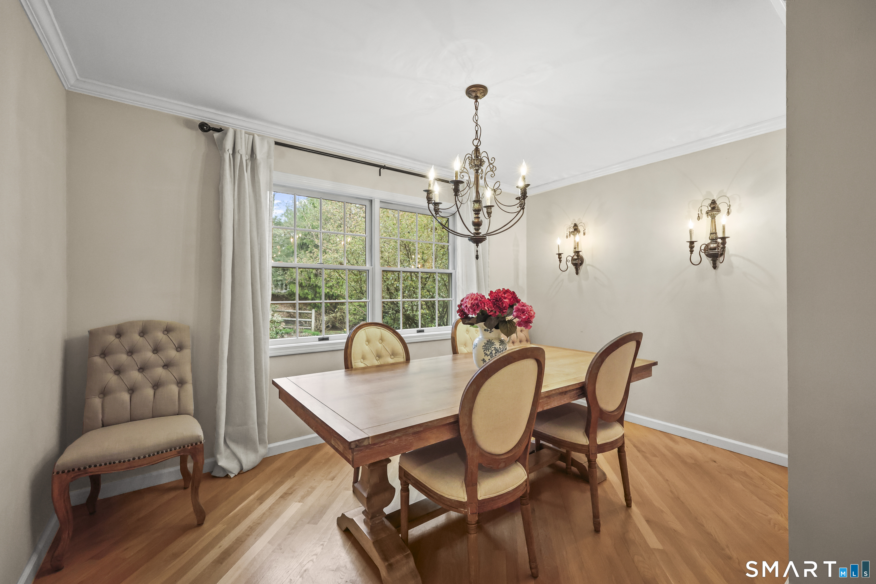 152 Hollyberry Road Bristol, CT 06010 - Photo 16 of 33