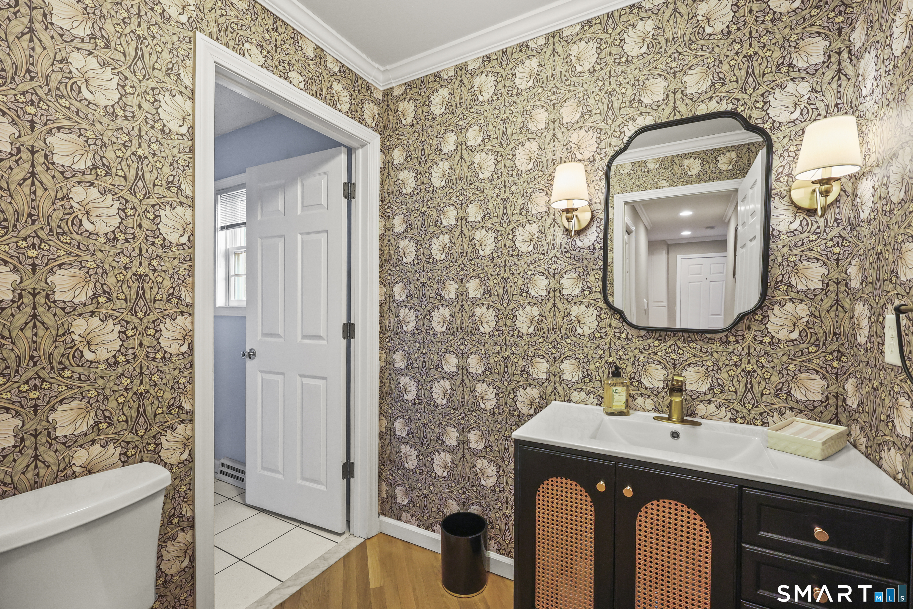 152 Hollyberry Road Bristol, CT 06010 - Photo 17 of 33