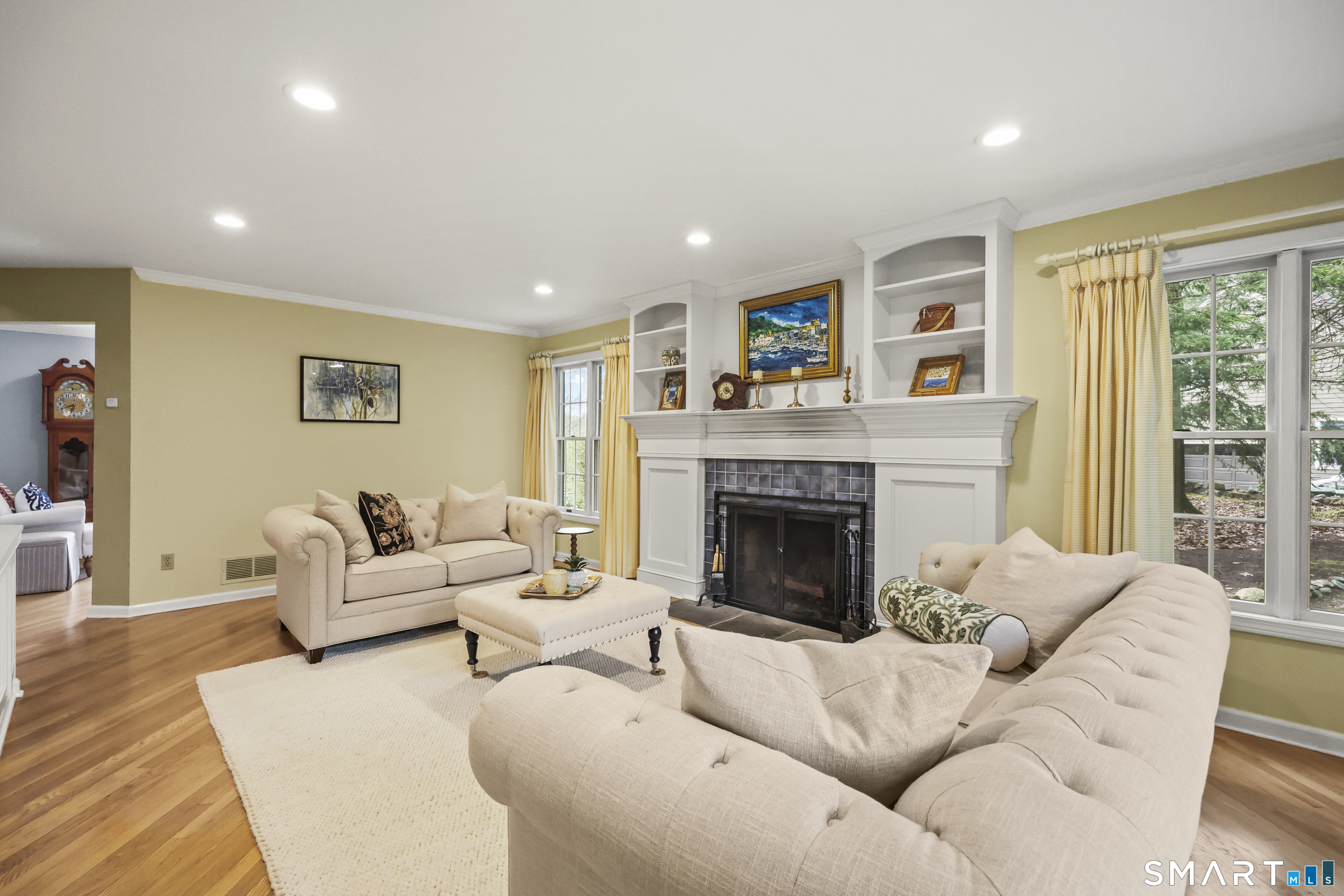 152 Hollyberry Road Bristol, CT 06010 - Photo 6 of 33