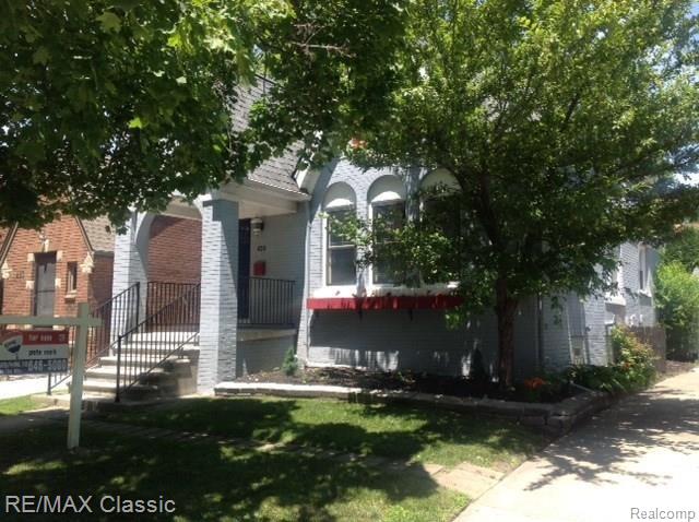 458 Touraine Road Grosse Pointe, MI 48236 - Photo 9 of 31 CameraAwesomePhoto_8.jpg