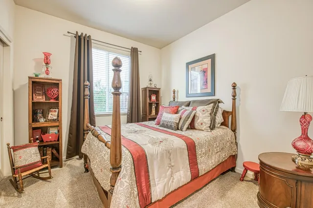 $469,000 | 1764 North Mcpherson Lane, Clovis, CA 93619