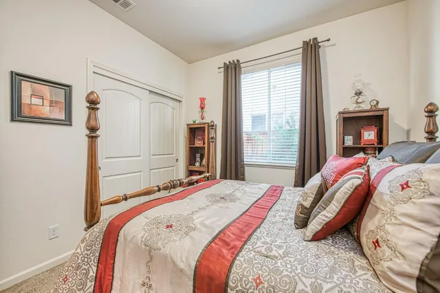 $469,000 | 1764 North Mcpherson Lane, Clovis, CA 93619