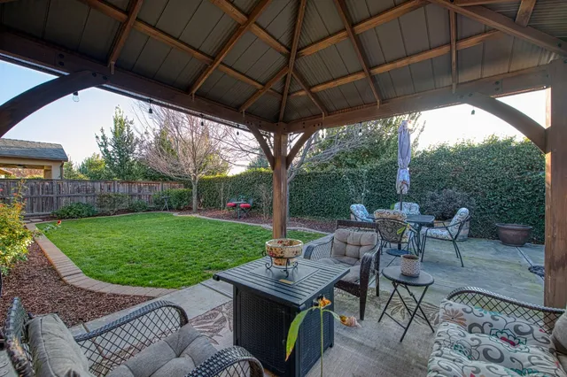 $469,000 | 1764 North Mcpherson Lane, Clovis, CA 93619