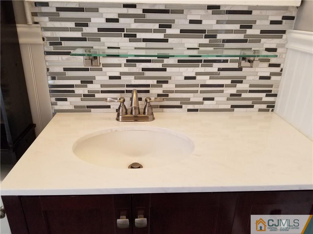 197 Evergreen Road, Unit 3B Edison, NJ 08837 - Photo 16 of 20 a close up of a sink
