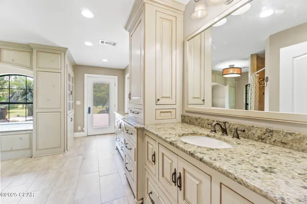 $1,200,000 | 630 Hutchison Road, Chipley, FL 32428