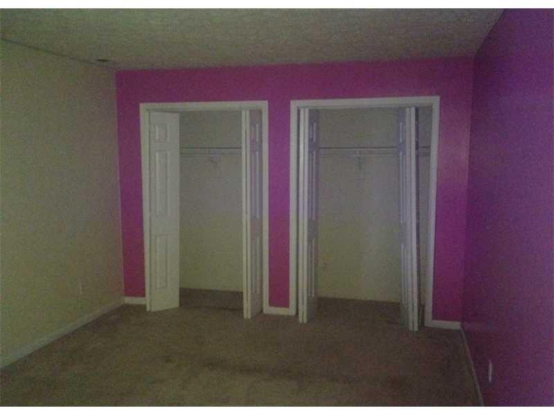 8130 Valley Farms Road Indianapolis, IN 46214 - Photo 5 of 10 Gallery Image 5