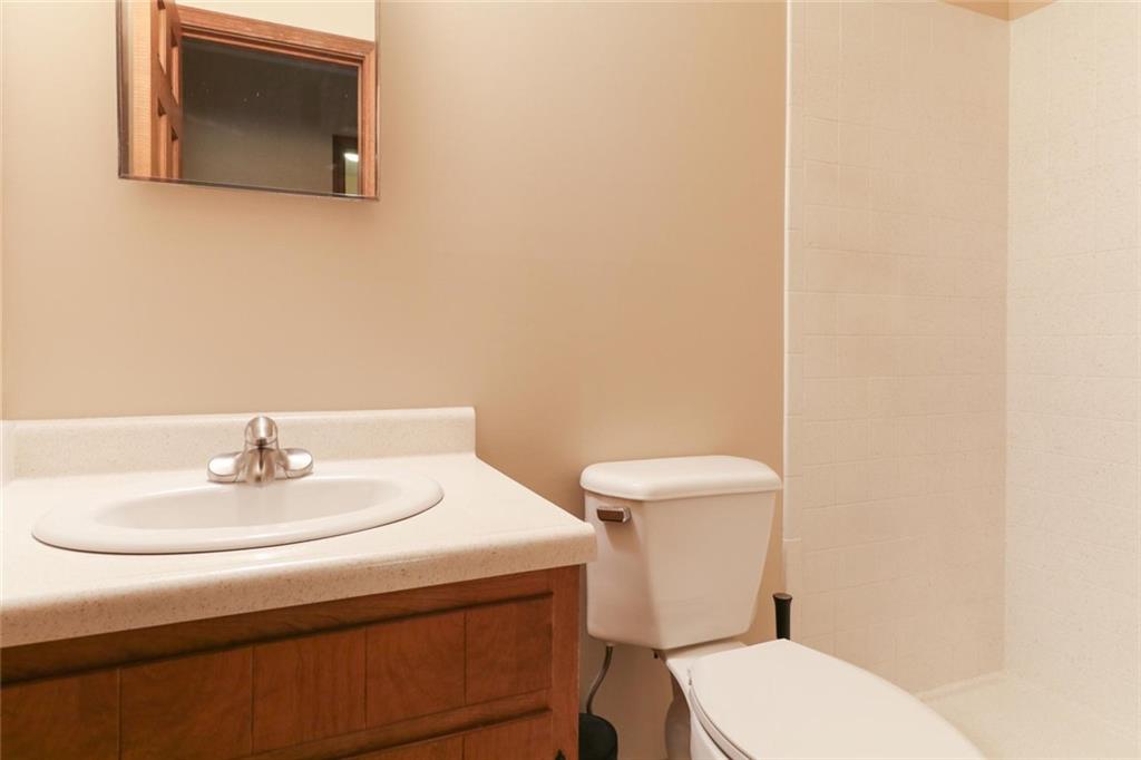 7728 Rucker Road Indianapolis, IN 46250 - Photo 11 of 24 Gallery Image 11
