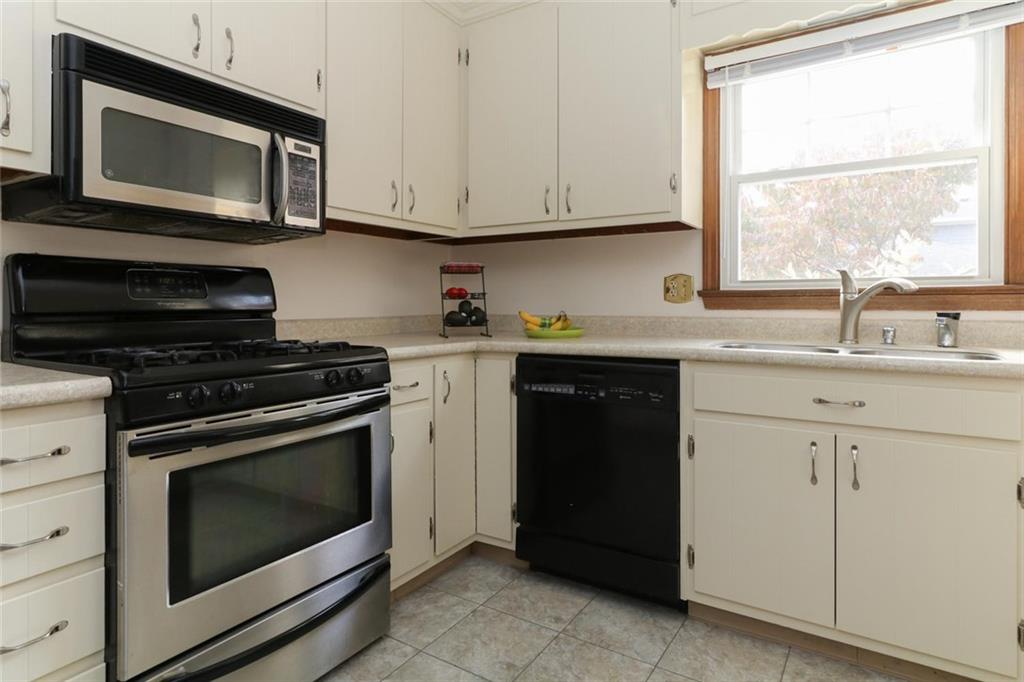 7728 Rucker Road Indianapolis, IN 46250 - Photo 7 of 24 Gallery Image 7