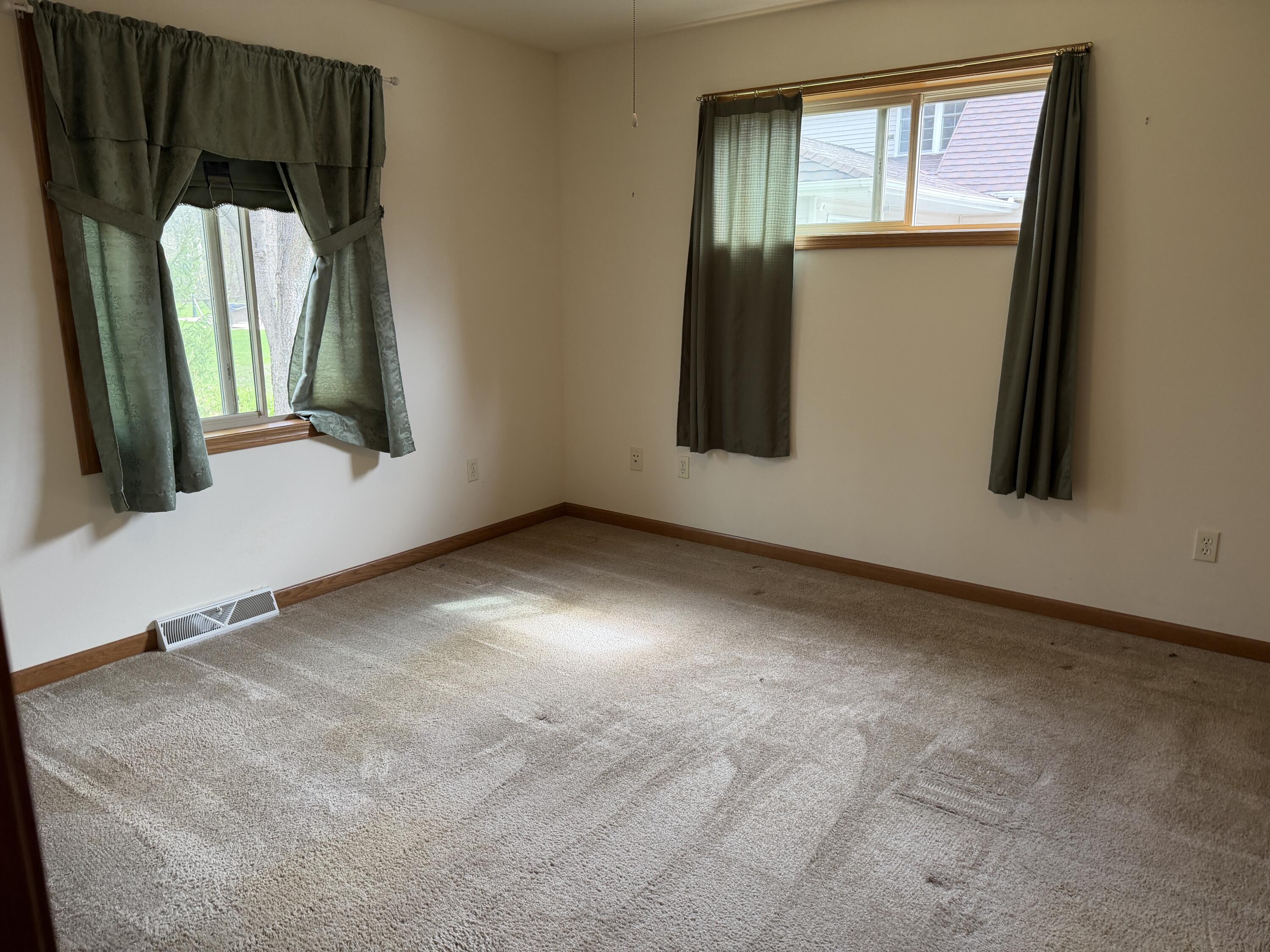 1314 Rosa Avenue Crivitz, WI 54114 - Photo 11 of 20 IMG_2093