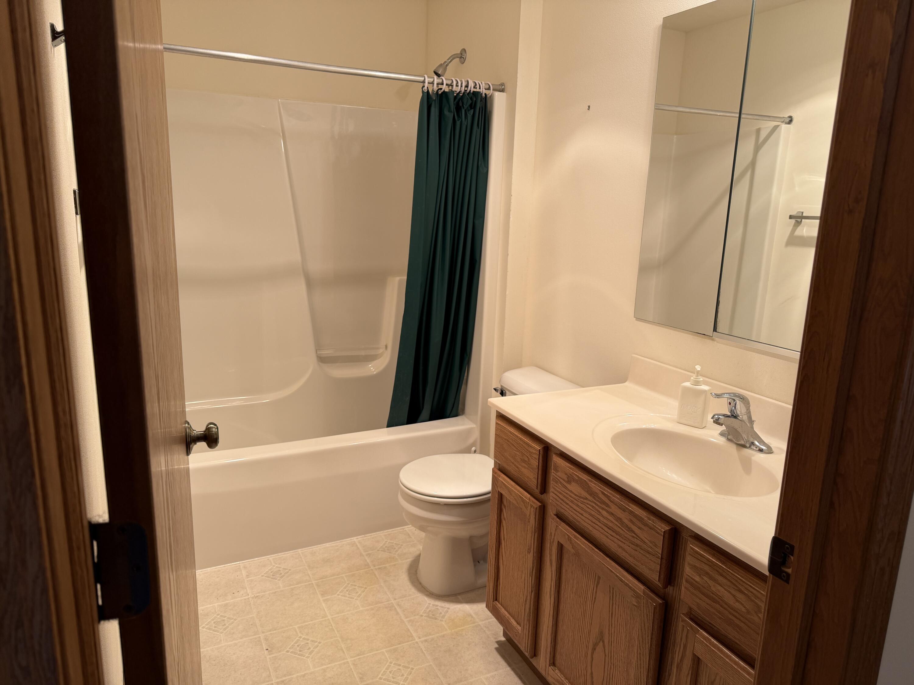 1314 Rosa Avenue Crivitz, WI 54114 - Photo 12 of 20 IMG_2089