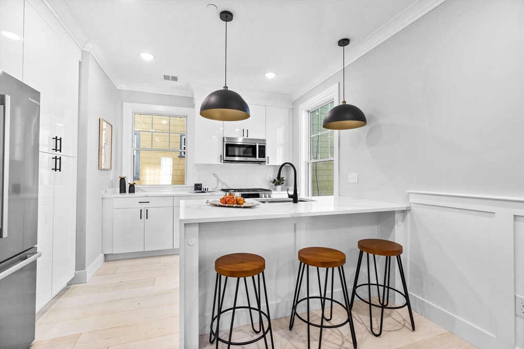 1252 Broadway, Unit 5 Somerville, MA 02144 - Photo 2 of 22