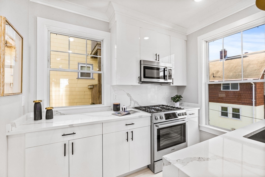 1252 Broadway, Unit 5 Somerville, MA 02144 - Photo 4 of 22