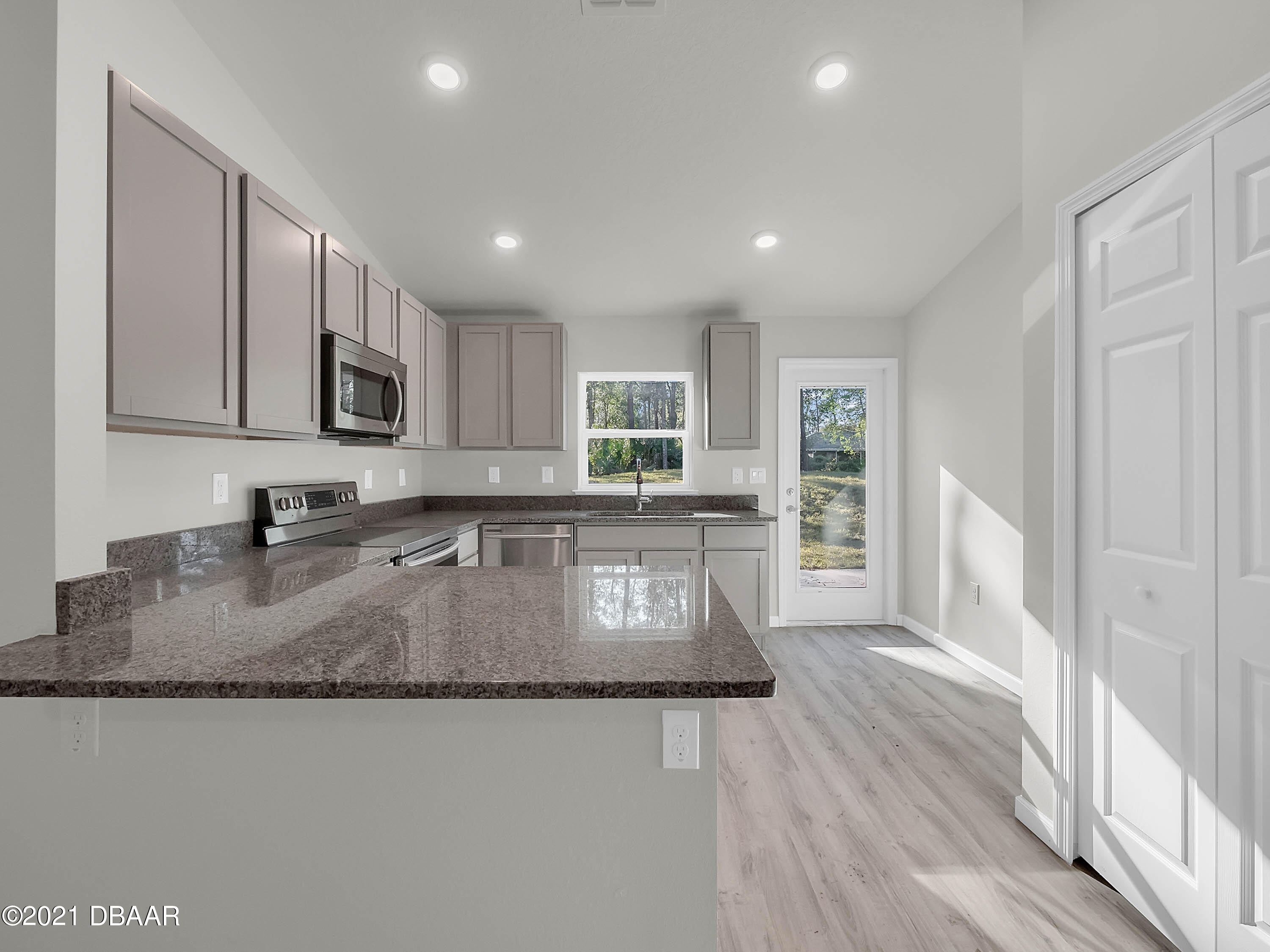 2745 Iris Road DeLand, FL 32724 - Photo 7 of 15 1654-7th-avenue--deland--fl-32724----13