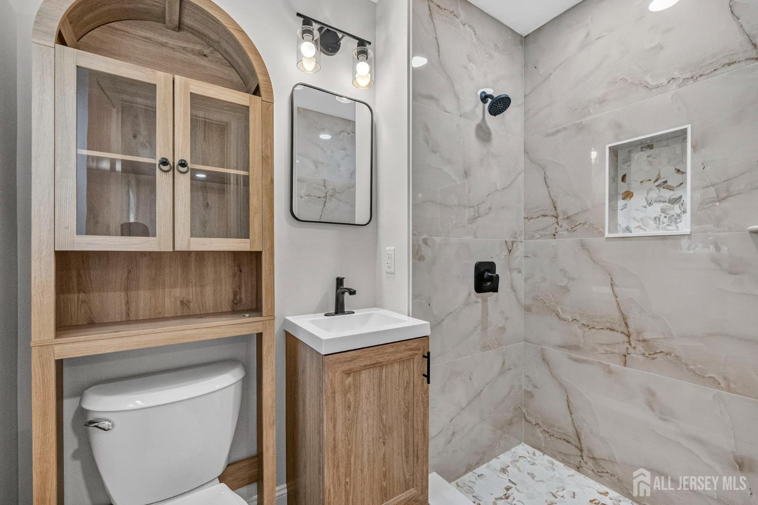 34 Larchmont Road Edison, NJ 08837 - Photo 26 of 38
