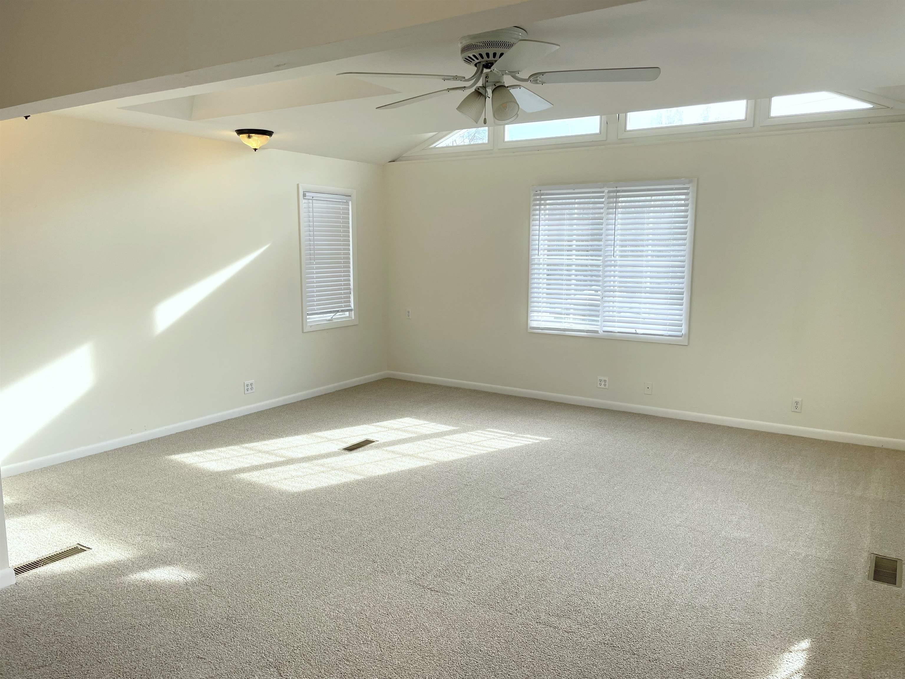 5501 Winston Road Evansville, IN 47710 - Photo 18 of 36 Gallery Image 18