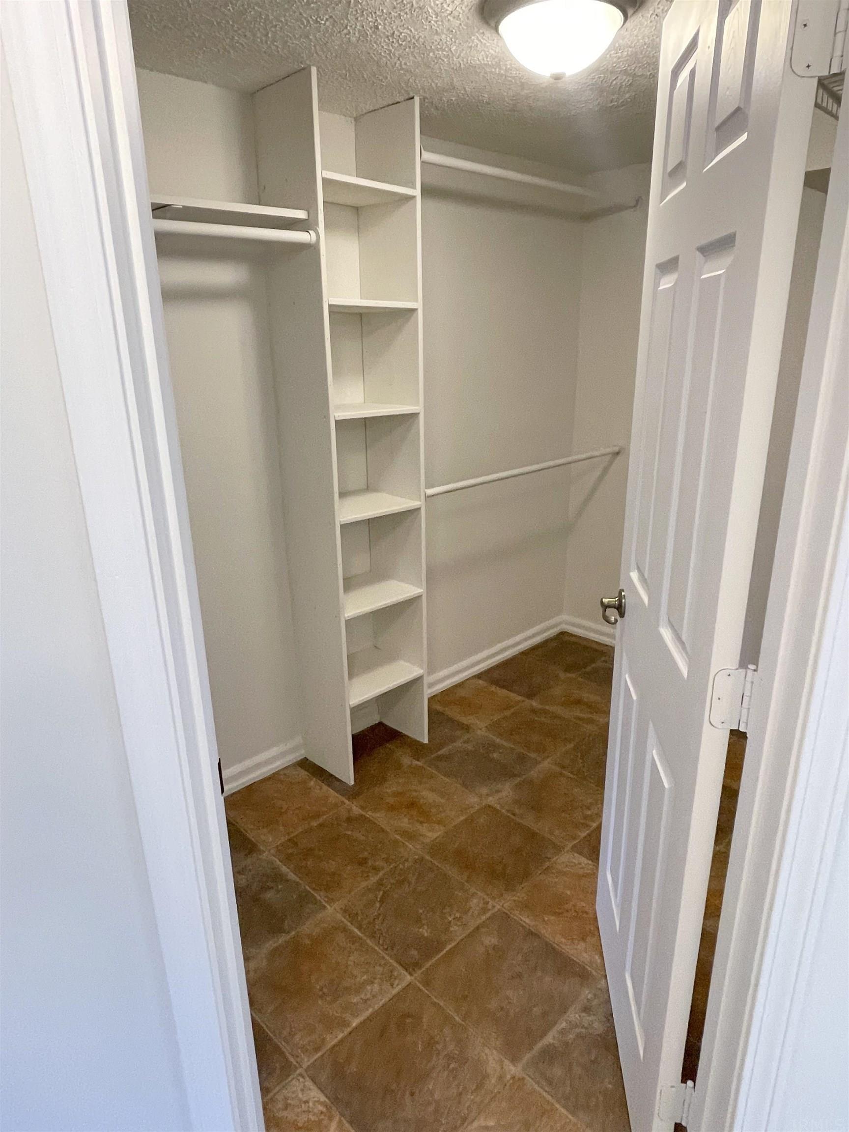 5501 Winston Road Evansville, IN 47710 - Photo 32 of 36 Gallery Image 32