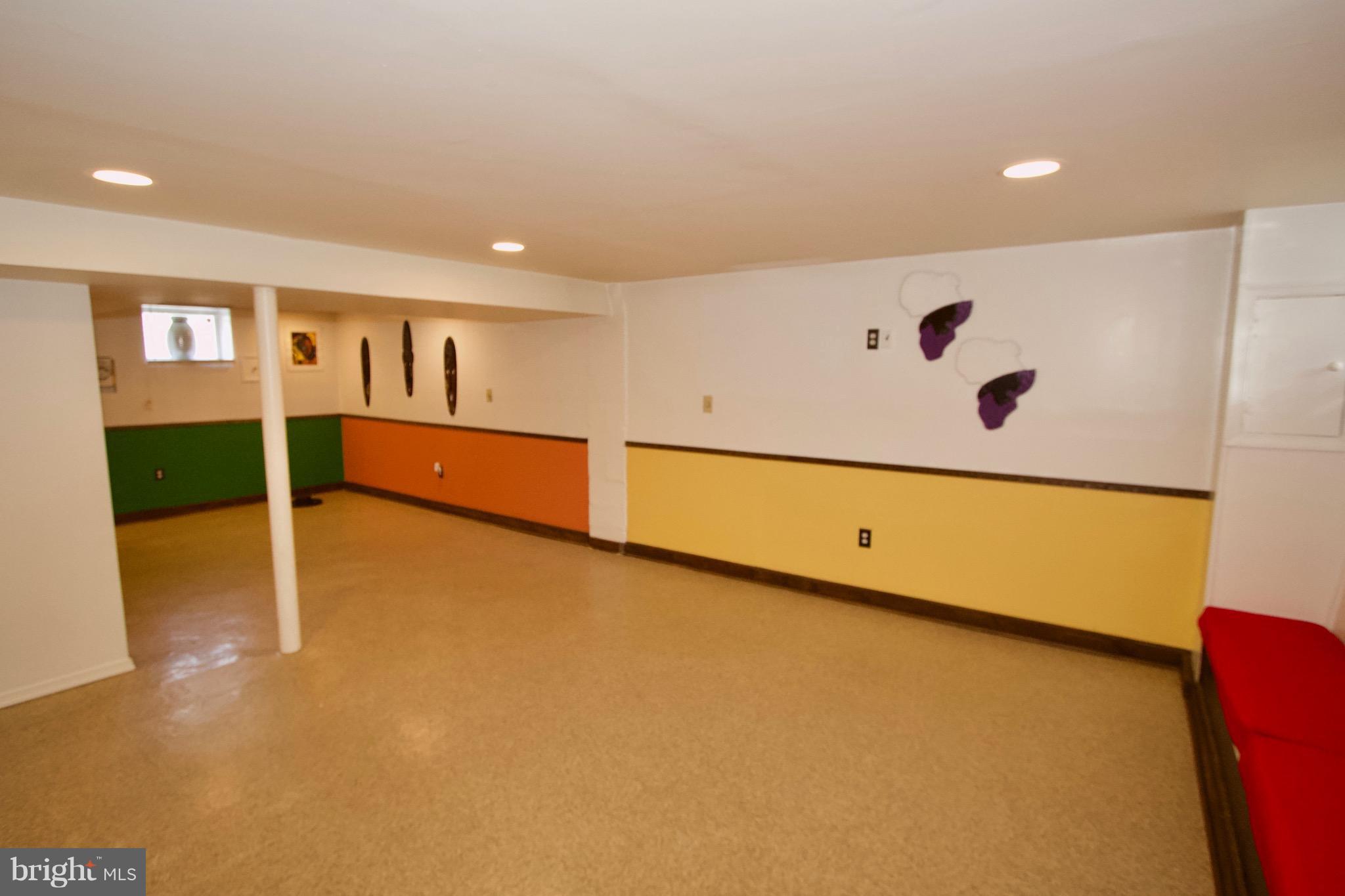 134 North Culver Street Baltimore, MD 21229 - Photo 23 of 30 a view of an empty room with a window