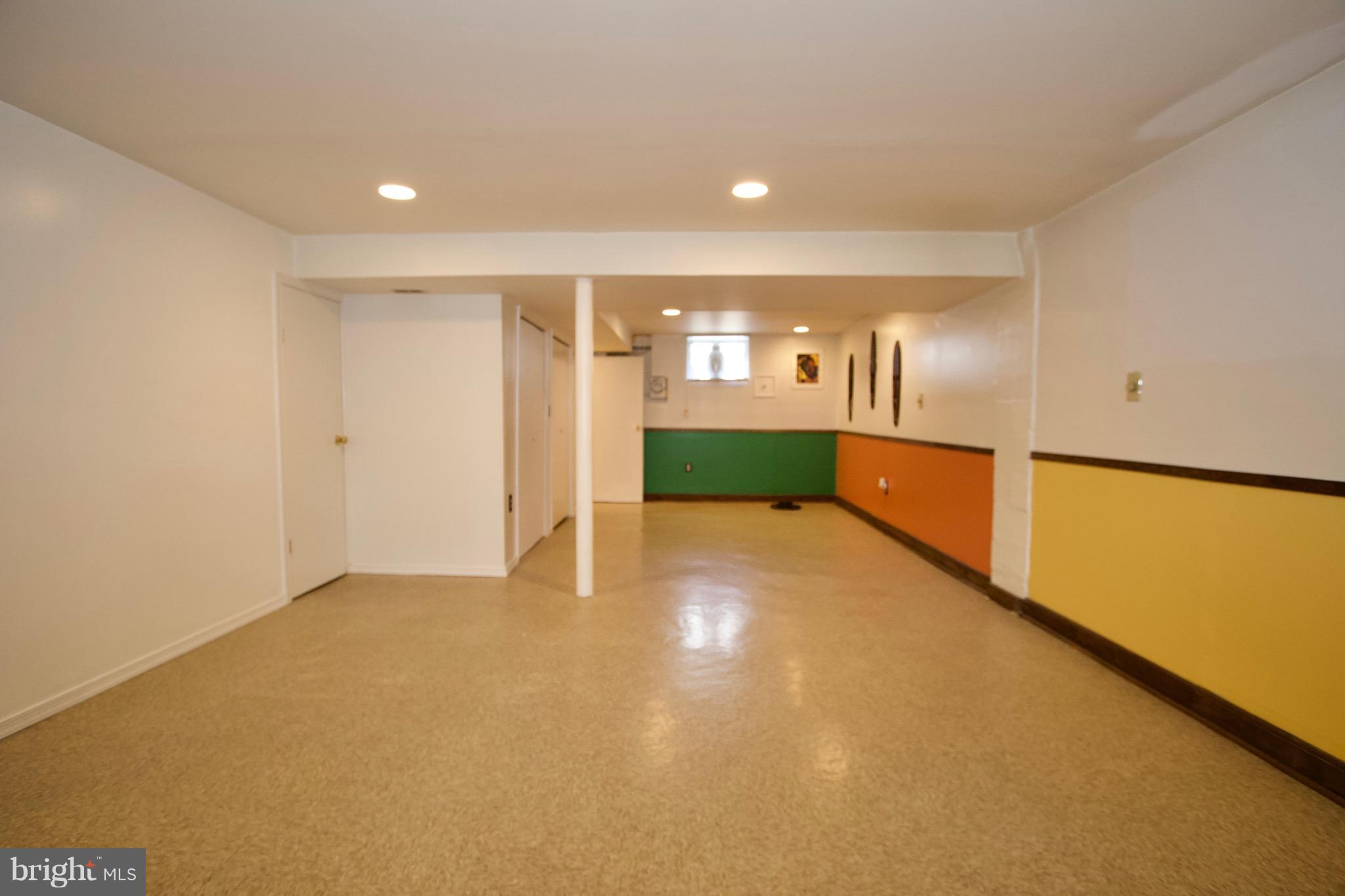 134 North Culver Street Baltimore, MD 21229 - Photo 24 of 30 a view of an empty room with window