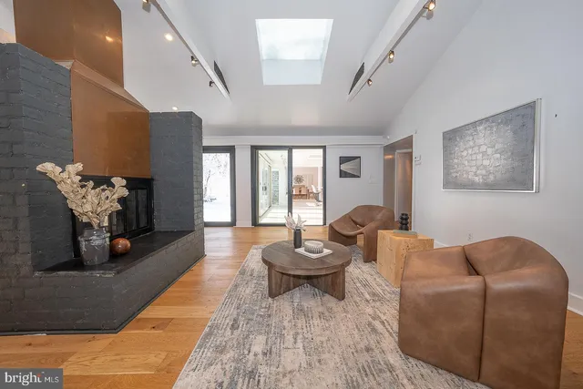 $1,875,000 | 241 Cheswold Lane, Haverford, PA 19041