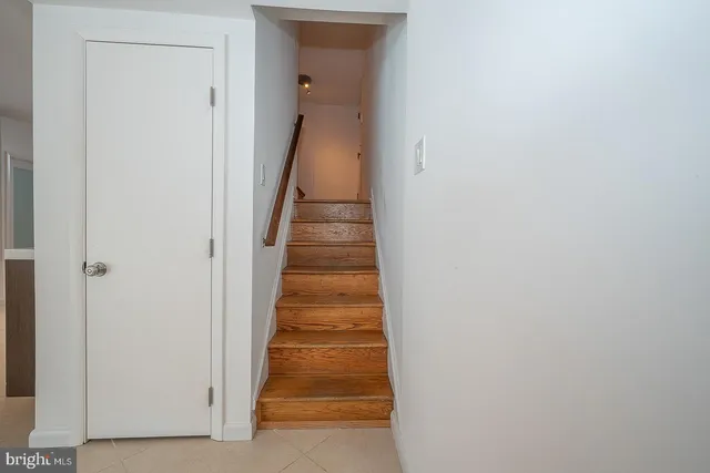 $1,875,000 | 241 Cheswold Lane, Haverford, PA 19041