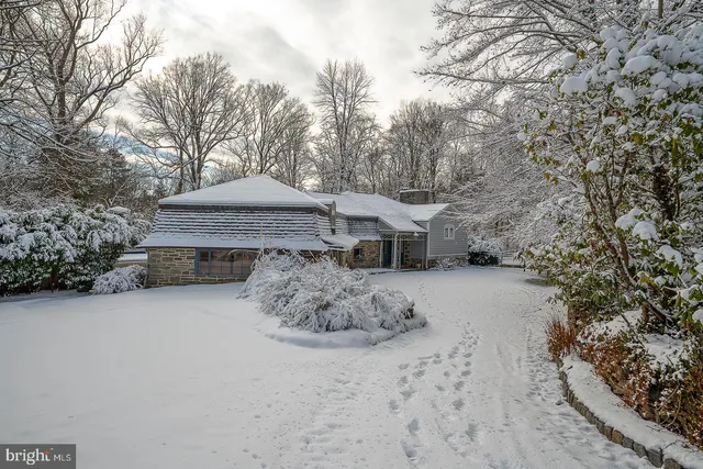 $1,875,000 | 241 Cheswold Lane, Haverford, PA 19041