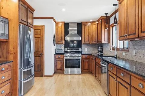 $475,000 | 16248 West Briarwood Court, Olathe, KS 66062