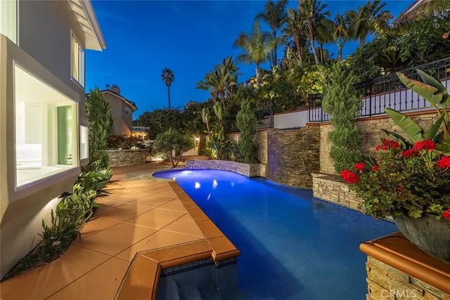 $5,495,000 | 6 Harbor Pointe Drive, Corona del Mar, CA 92625