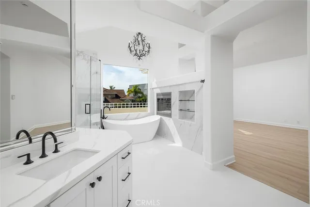 $5,495,000 | 6 Harbor Pointe Drive, Corona del Mar, CA 92625