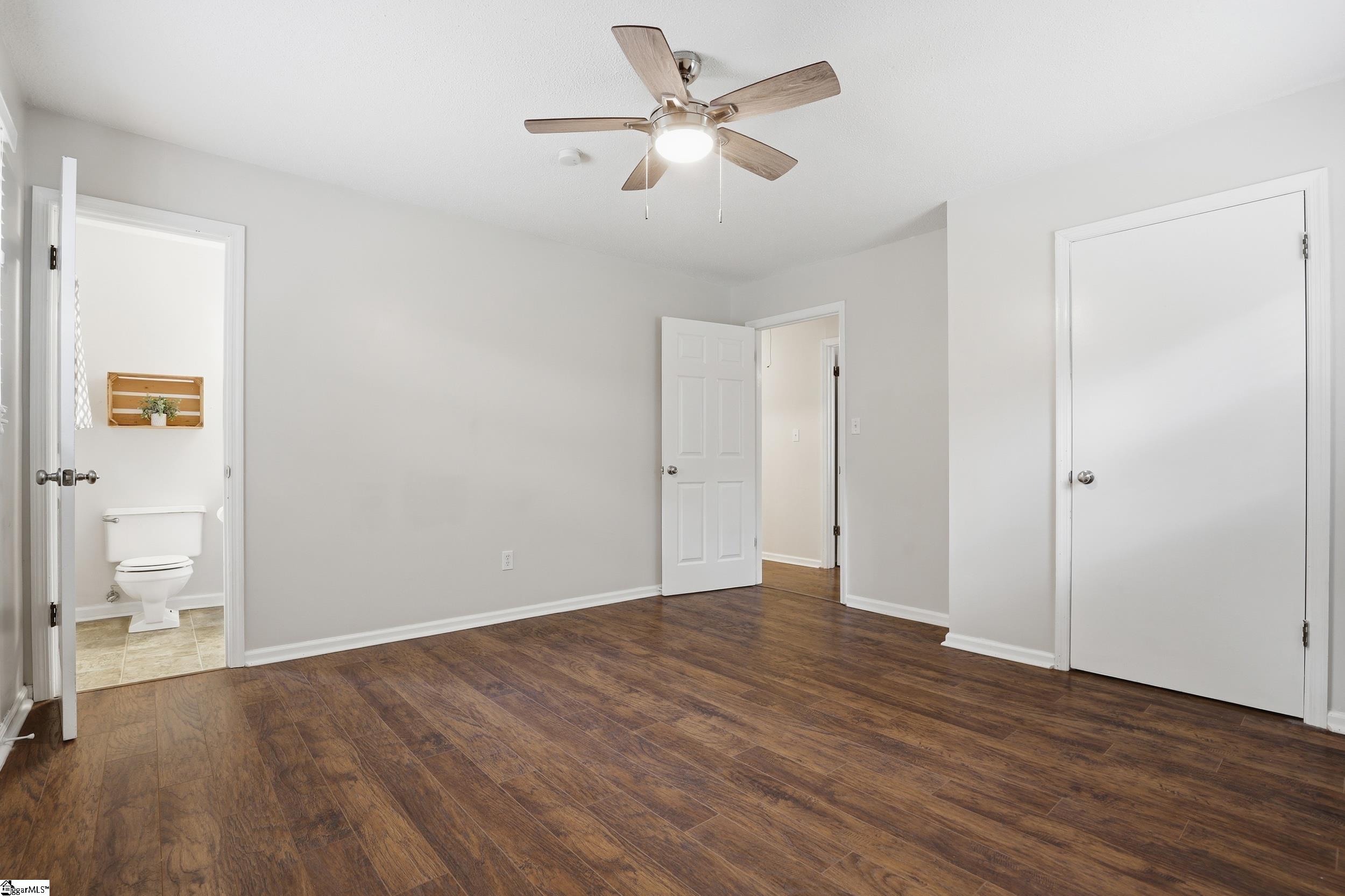 1045 Knollwood Acres Road Boiling Springs, SC 29316 - Photo 11 of 32