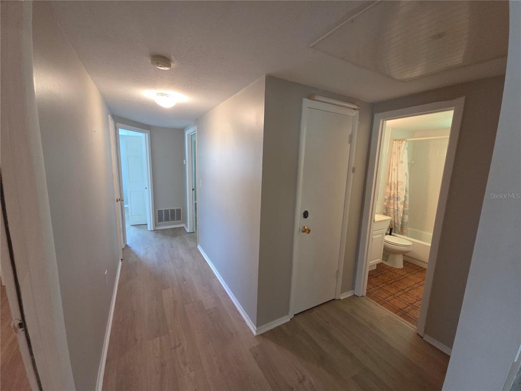 4136 South Lockwood Ridge Road Sarasota, FL 34231 - Photo 15 of 28 Gallery Image 15