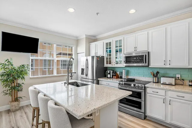 $825,000 | 124 Harbors Way, Boynton Beach, FL 33435