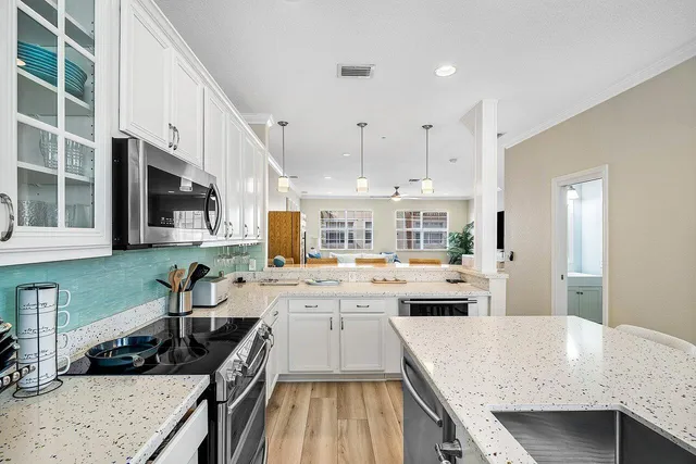 $825,000 | 124 Harbors Way, Boynton Beach, FL 33435