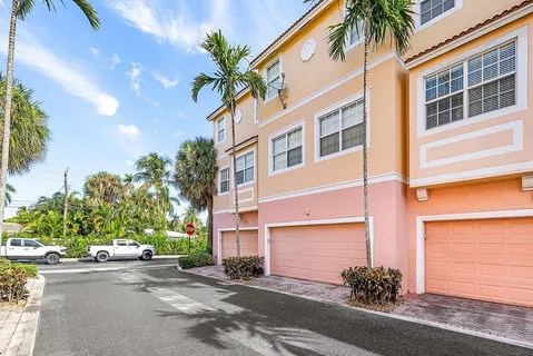 $849,000 | 124 Harbors Way, Boynton Beach, FL 33435