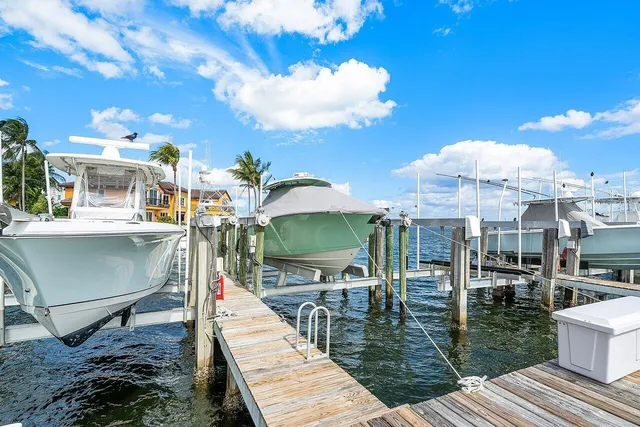 $825,000 | 124 Harbors Way, Boynton Beach, FL 33435