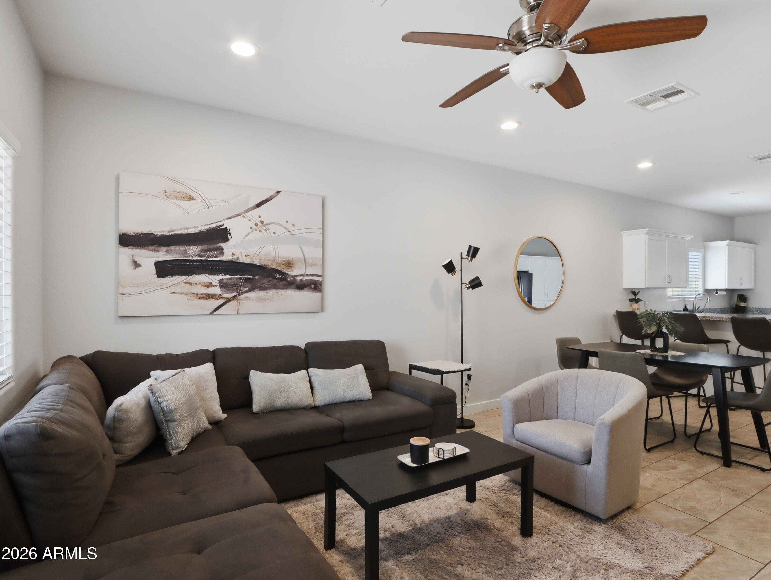 317 East Mountain View Road Phoenix, AZ 85020 - Photo 8 of 38