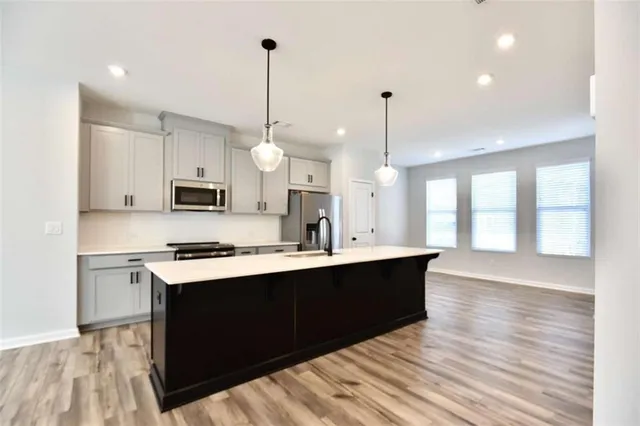 $2,300 | 809 Cameron Trail, Acworth, GA 30102