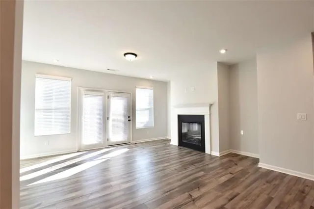 $2,300 | 809 Cameron Trail, Acworth, GA 30102