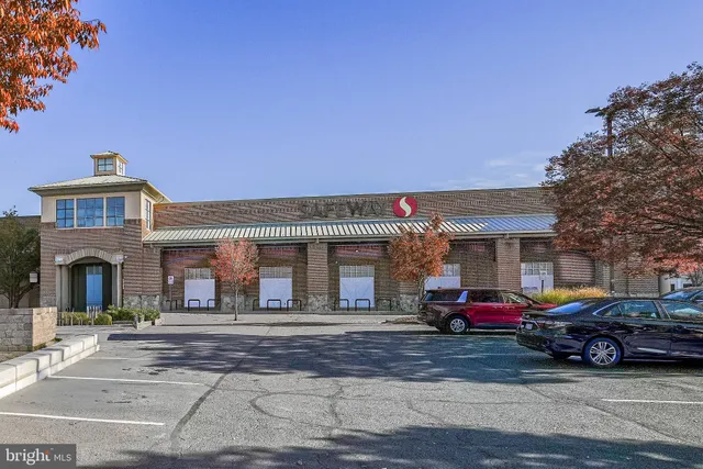 $200,000 | 19625 Galway Bay Circle, Unit 104, Germantown, MD 20874