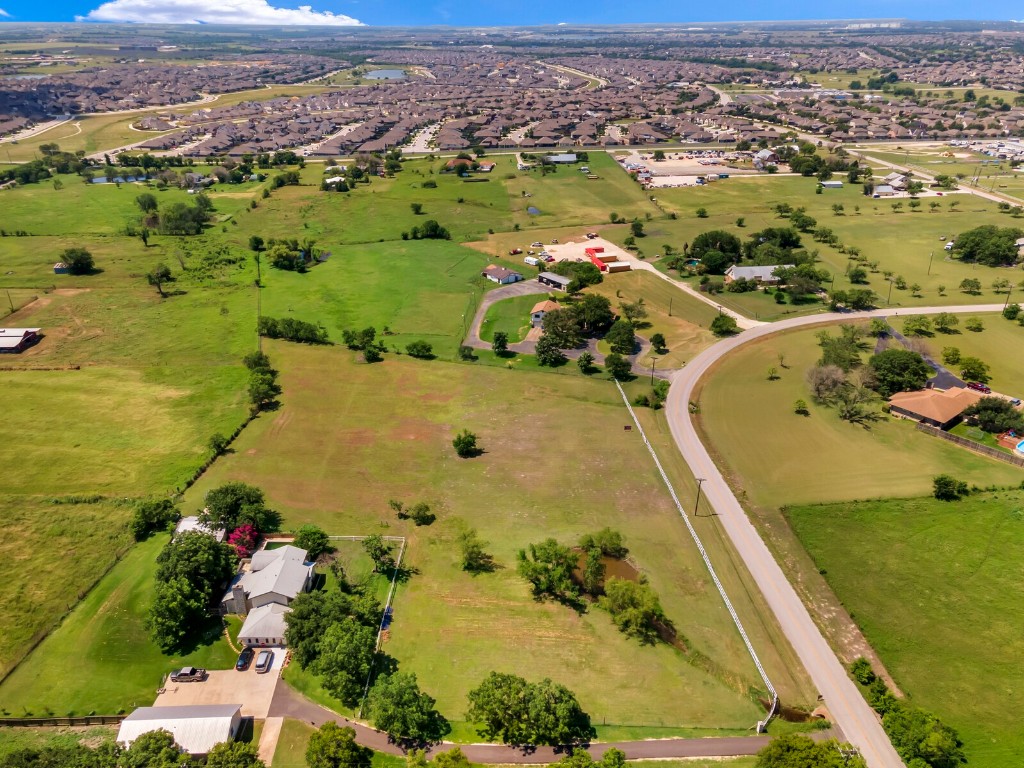 21201 Martin Lane Pflugerville, TX 78660 - Photo 10 of 16