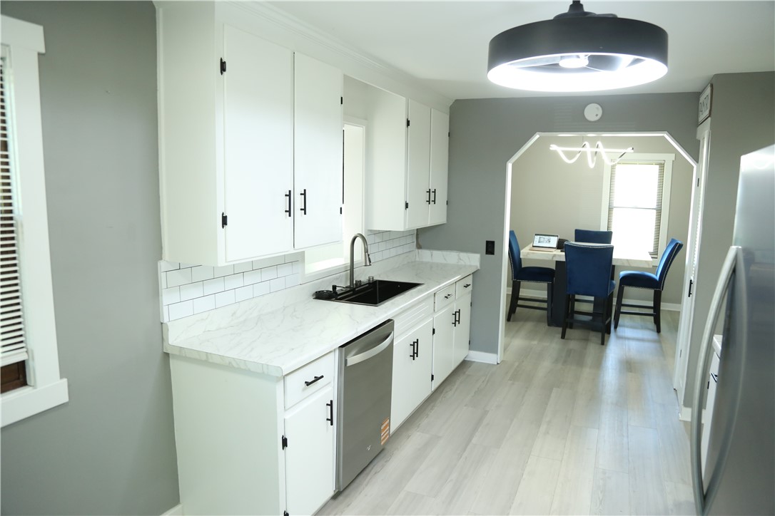617 Howard Road Gates, NY 14624 - Photo 3 of 24 Backsplash recently completed