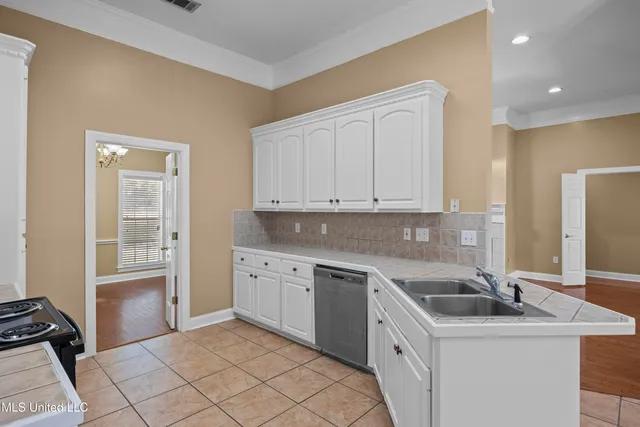 $260,000 | 236 Wakeland Drive, Raymond, MS 39154