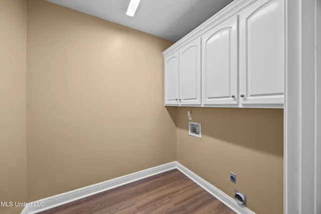 $260,000 | 236 Wakeland Drive, Raymond, MS 39154