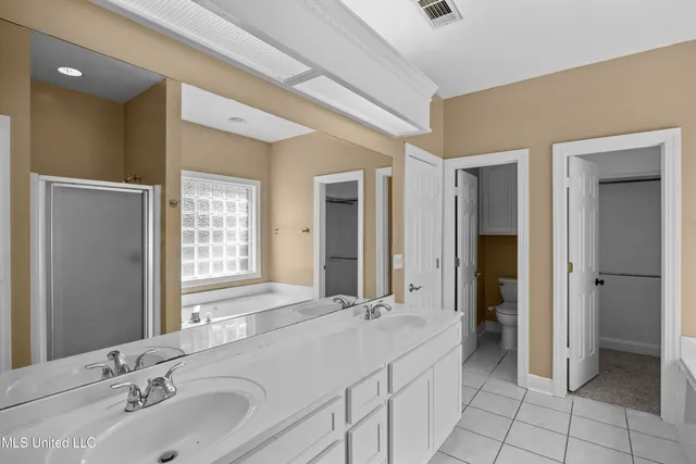 $260,000 | 236 Wakeland Drive, Raymond, MS 39154