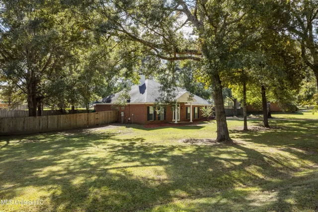 $260,000 | 236 Wakeland Drive, Raymond, MS 39154