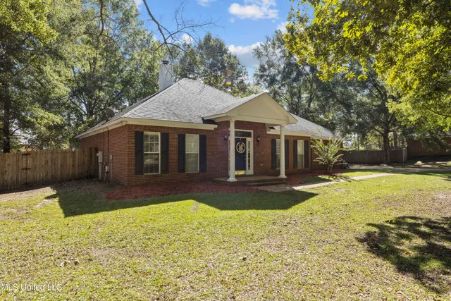 $260,000 | 236 Wakeland Drive, Raymond, MS 39154